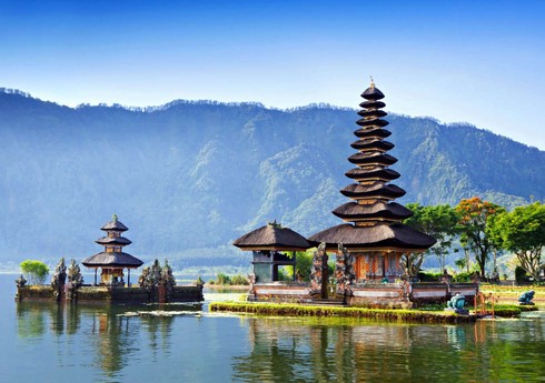 Индонезия пока не откроется для иностранных туристов