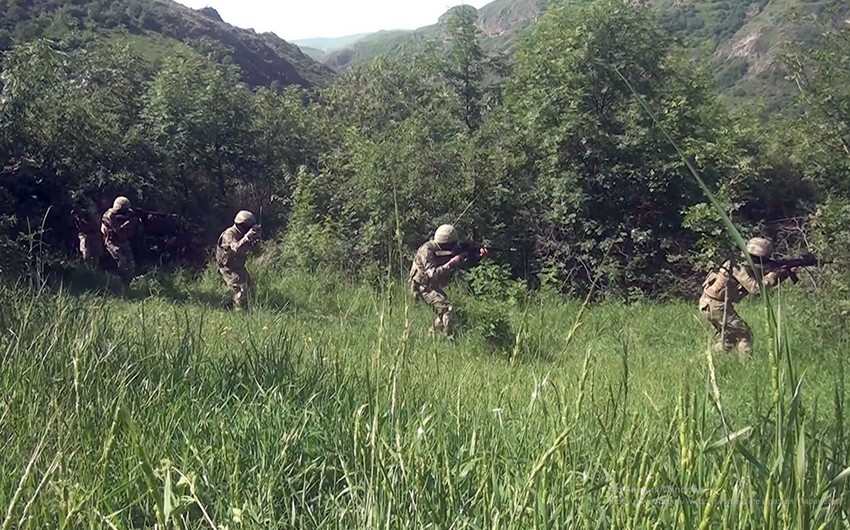 Azerbaijani commandos neutralize imaginary enemy 