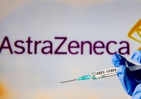 When will Azerbaijan receive 84,000 doses of AstraZeneca vaccine?
