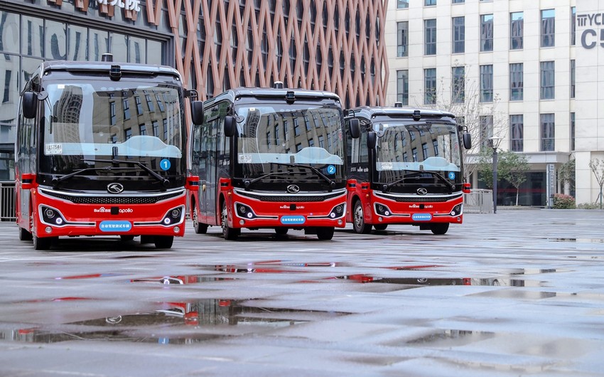 Çinin şəhərlərində sürücüsüz avtobuslar istifadəyə verilib