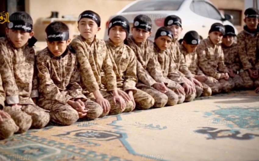İŞİD Mosulda terror aktları həyata keçirmək üçün xüsusi uşaq qrupu hazırlayıb