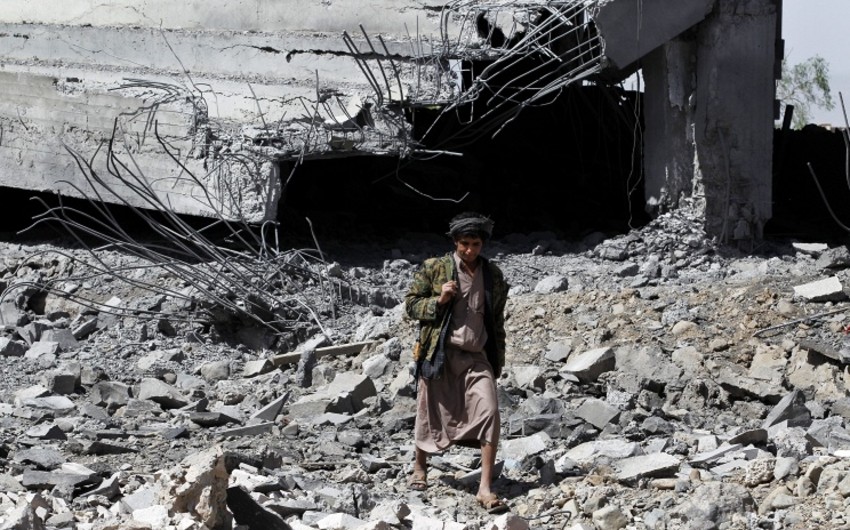 Yemen conflict: UN places arms embargo on Houthi rebels