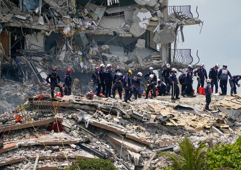 Возросло число погибших при обрушении здания в США