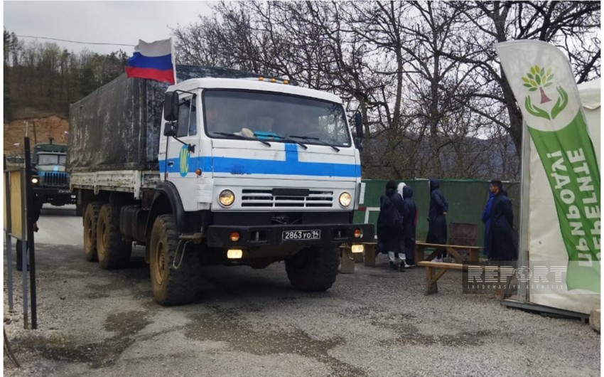 Vehicles of peacekeepers move unhindered on Khankandi-Lachin road