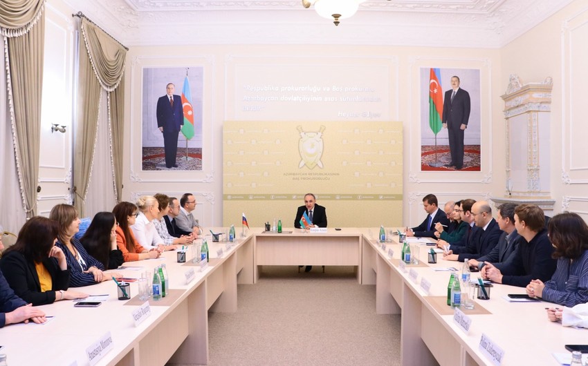 İrkutsk Dövlət Universiteti ilə hüquqşünas kadrların hazırlanması müzakirə edilib