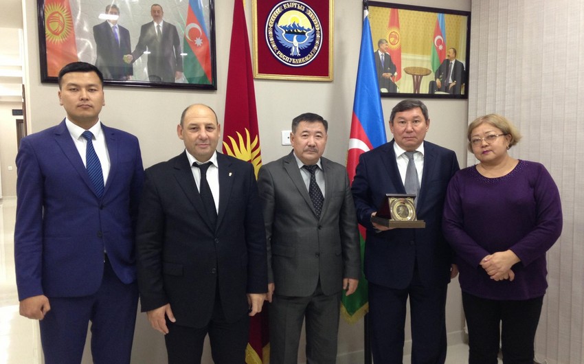 Глава дипмиссии Кыргызстана в Азербайджане удостоен высокой награды