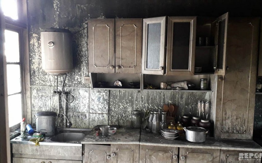 В результате пожара в частном доме погиб 41-летний мужчина - ФОТО