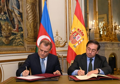 Главы МИД Азербайджана и Испании подписали меморандум о взаимопонимании