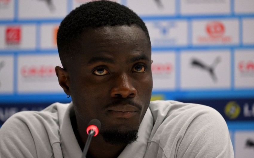 Afrikalı futbolçu Mançester Yunaytedi ayrı-seçkilikdə ittiham edib