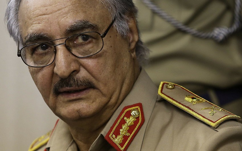 СМИ: В Париже умер глава правительства нацсогласия Ливии Хафтар