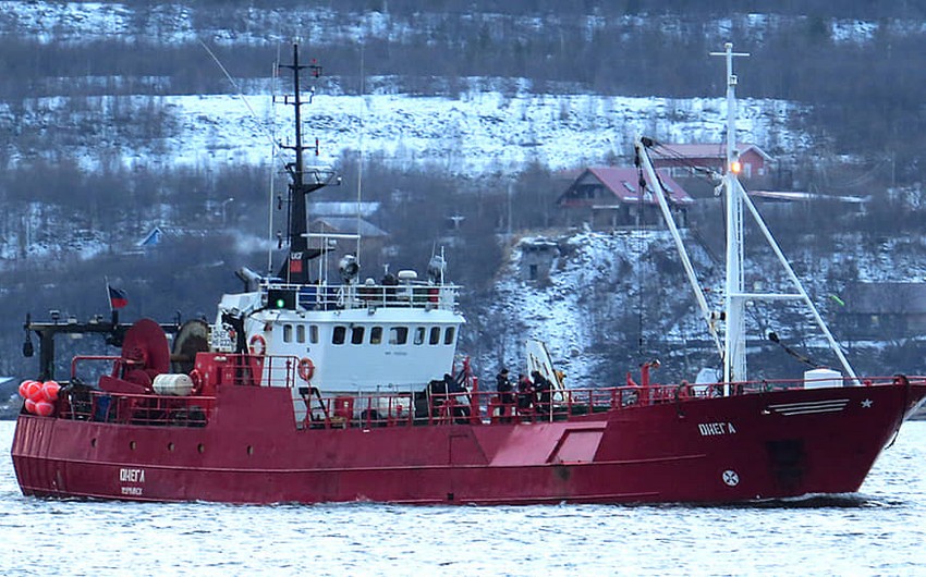 В Баренцевом море потеряло ход рыболовное судно с 12 членами экипажа на борту