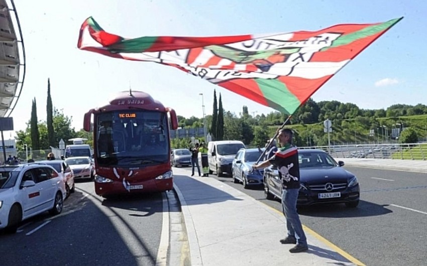 Athletic goes to Baku with 21 players and 20 fans