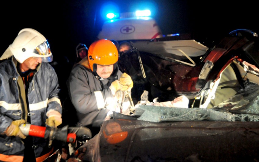 Rusiyada sərnişin avtobusu yük maşını ilə toqquşub, 14 nəfər ölüb