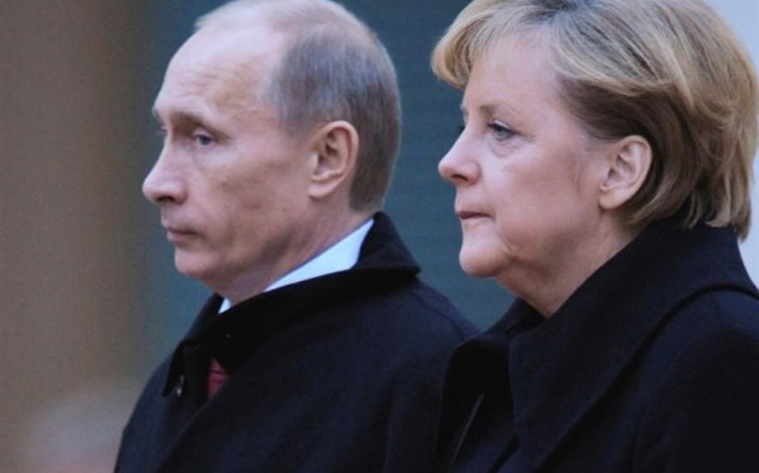 ​Путин и Меркель обсудили мирное урегулирование конфликта на Украине