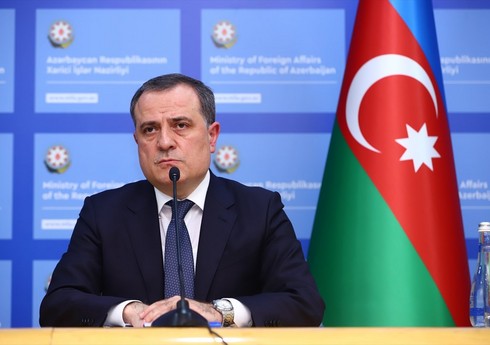 Глава МИД Азербайджана выразил соболезнования Италии
