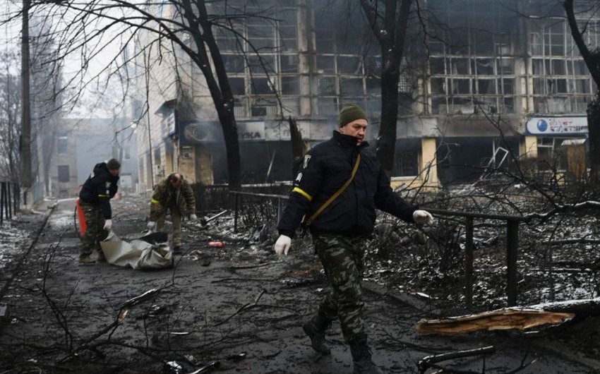  Mariupol Şəhər Şurası: Rusiya qətliamları ört-basdır etmək üçün dinc sakinlərin meyitlərini yandırmağa başlayıb