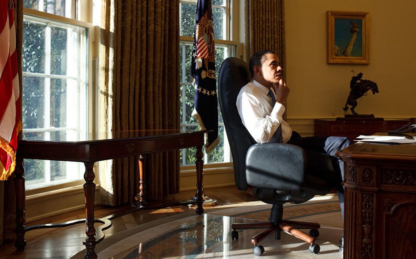 Obama prezident masasındakı qırmızı düymədən çay sifarişi üçün istifadə edib