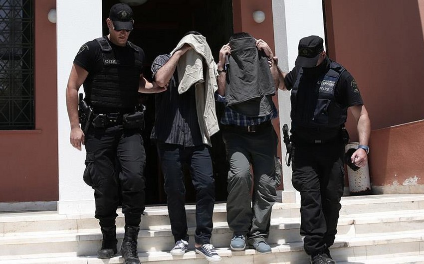 Восемь турецких военных, бежавших в Грецию, предстали перед судом