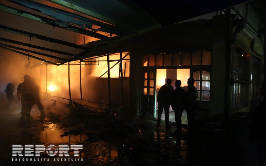 FHN: “Təzə bazar”da baş verən yanğının səbəbləri araşdırılır - VİDEO