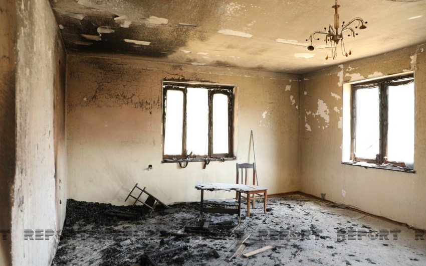 Журналисты побывали в сожженных армянами домах в селе Забух