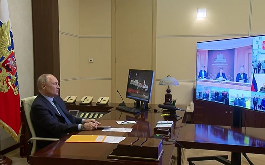 Путин по видеосвязи принял участие в открытии дороги до границы с Азербайджаном