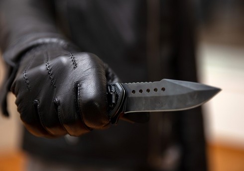 Мужчина с ножом ограбил таксиста в Сумгайыте 