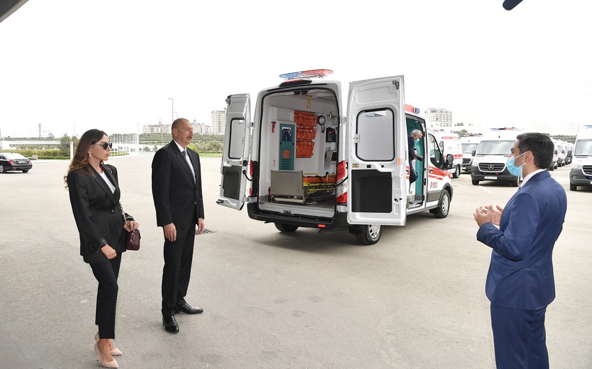 Ilham Aliyev and Mehriban Aliyeva view new ambulances