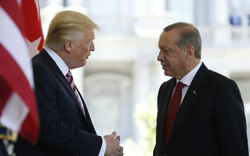 Президенты Турции и США провели телефонный разговор