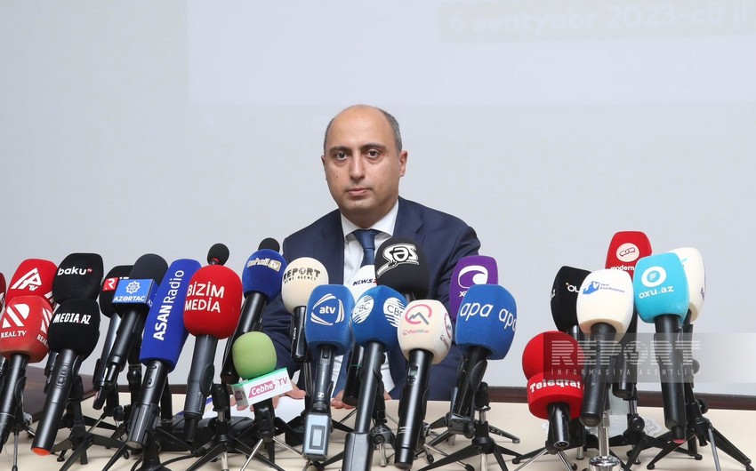 Nazir: Bazarda vahid məktəbli formasının satışı ilə bağlı çatışmazlıq yoxdur