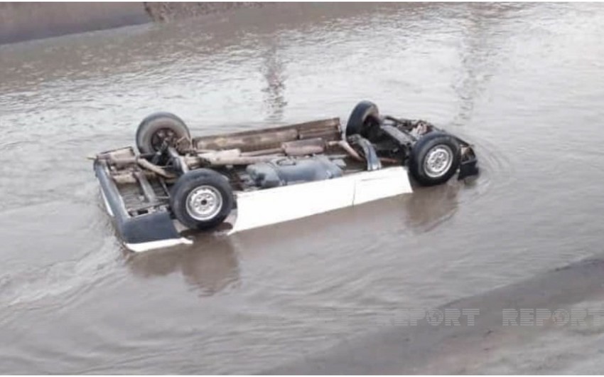 В Губе автомобиль упал в канал, есть погибший