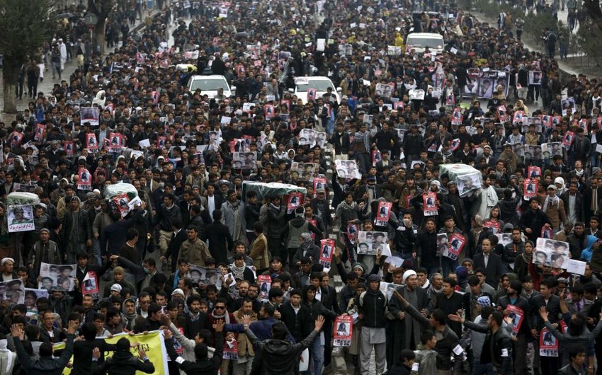 ​В Кабуле проходят многотысячные демонстрации против терроризма в стране