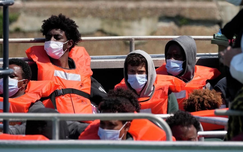 Over 700 migrants arrived in UK in 11 boats in 1 day