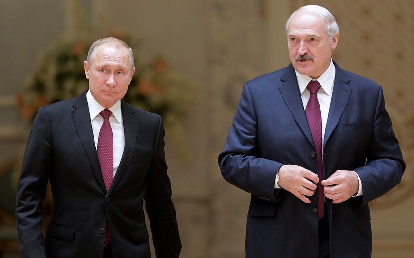 Putin Lukaşenko ilə görüşməyə tələsmir