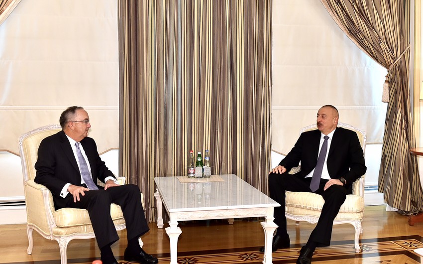 President Ilham Aliyev received Chairman and CEO of American company John Deere