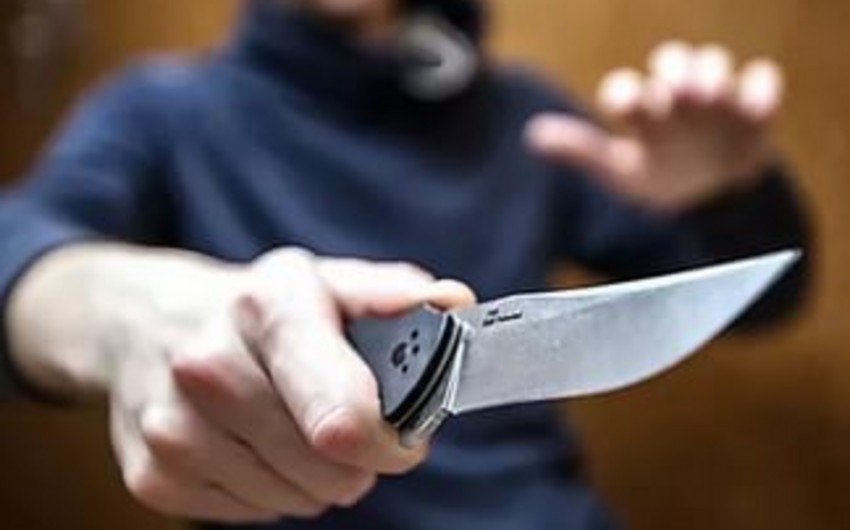 В Баку 24-летний парень получил ножевое ранение