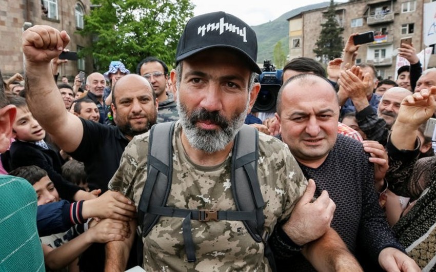 Nikol Pashinyan's playing with bear - manifestation of unsecured interests - COMMENT