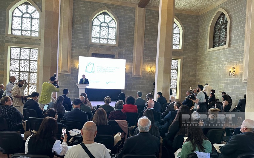 Int’l conference on archaeological tourism underway in Baku