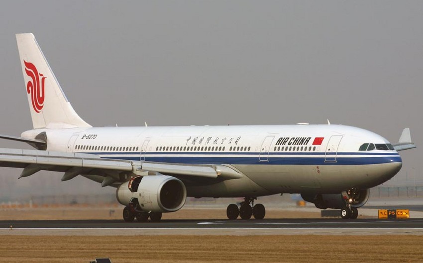 Самолёт Air China экстренно сел в Китае из-за нападения на бортпроводника