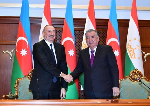 Рахмон: Визит Президента Азербайджана является логическим продолжением многовековых уз взаимного общения наших народов