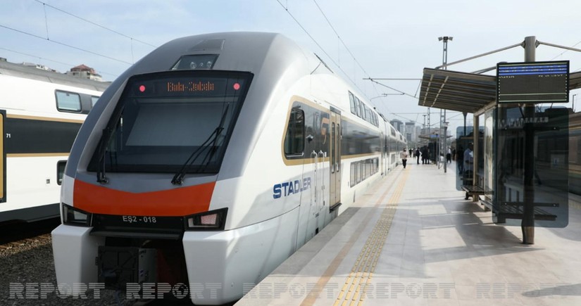 Azərbaycanda dəmir yolu nəqliyyatı ilə sərnişindaşıma 57 % artıb