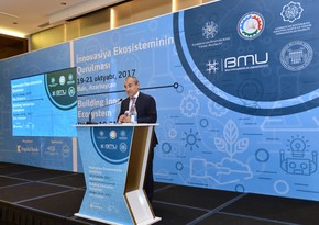 Təhsil naziri Mikayıl Cabbarov Təhsil naziri Mikayıl Cabbarov
