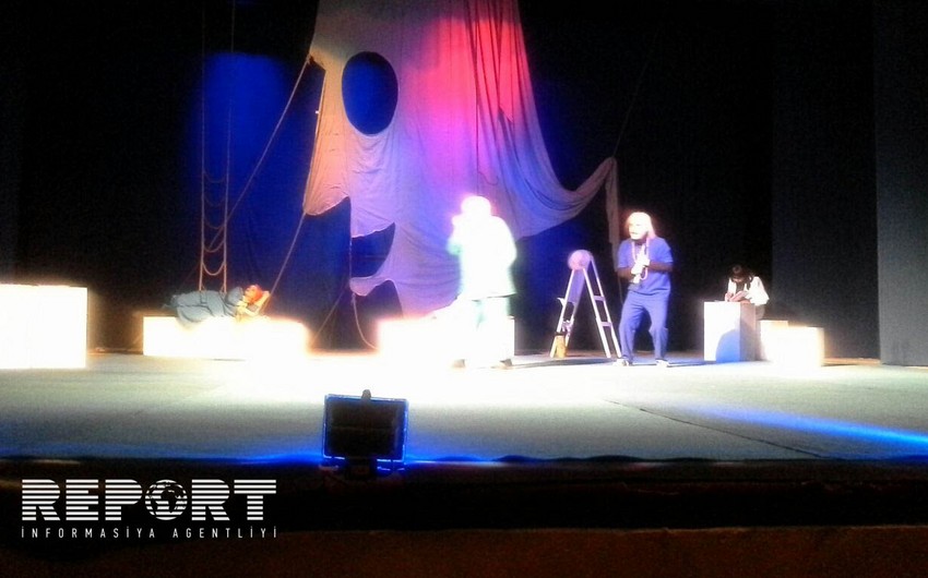 Gürcüstan teatrında Elçinin Şekspir əsəri əsasında hazırlanmış tamaşanın premyerası olub