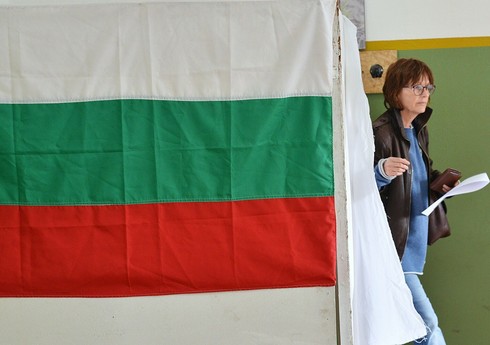 Президент Болгарии определится во втором туре