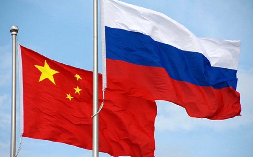 Russian, Chinese defense ministers hold unplanned meeting 