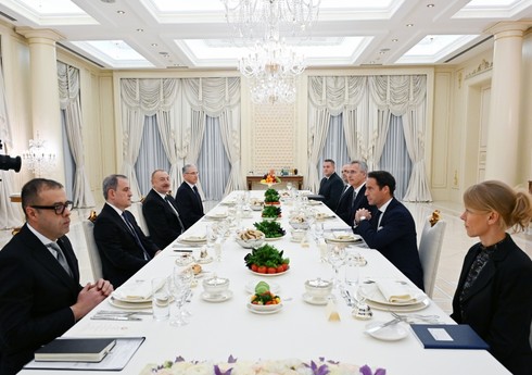 Состоялась встреча президента Ильхама Алиева с генсеком НАТО в расширенном составе 