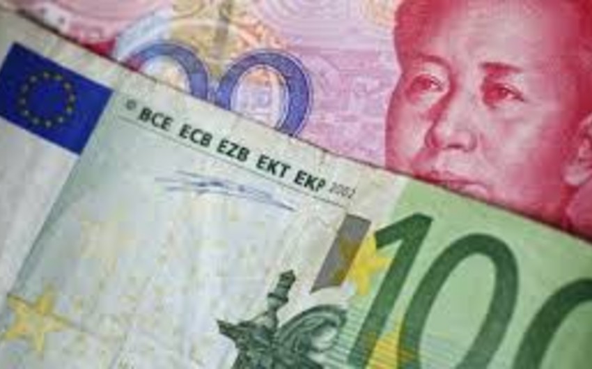 ​Китай провел девальвацию юаня