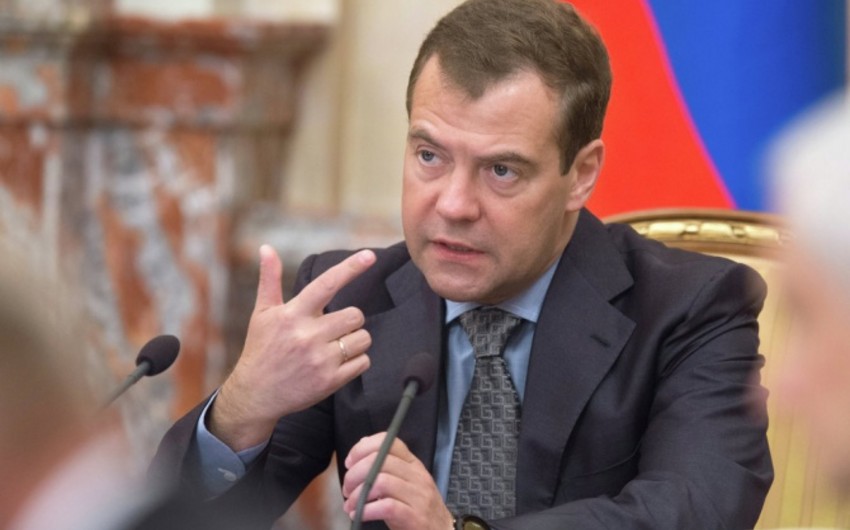 Medvedev Sarqsyana Qarabağ münaqişəsinin nizamlanması ilə bağlı təkliflərini verib