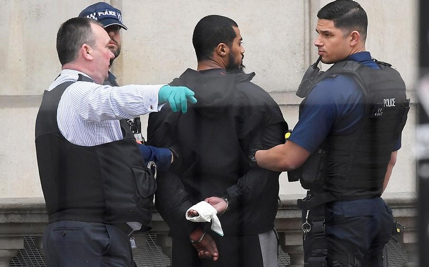 Londonda antiterror əməliyyatı nəticəsində 5 nəfər həbs edilib