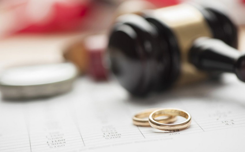 В Азербайджане за 4 месяца этого года зарегистрировано 4 287 разводов