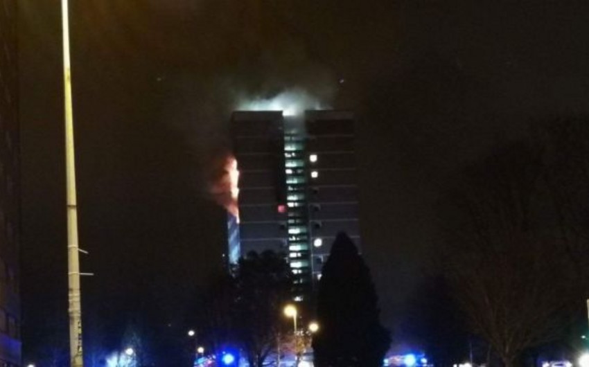 Сильный пожар произошел в высотном здании в Белфасте